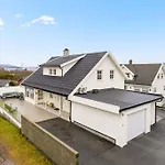 House With 5 Bedrooms, 2 Bathrooms, Available For Ons
