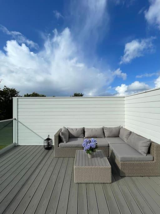 House With 5 Bedrooms, 2 Bathrooms, Available For Ons Villaer Stavanger