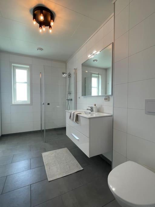 Villaer House With 5 Bedrooms, 2 Bathrooms, Available For Ons Stavanger